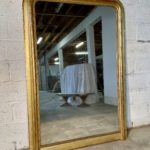 Miroir Louis Philippe doré ancien feuille doucine perles grand