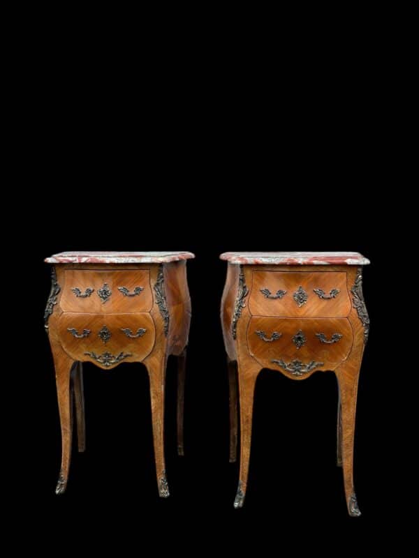 Paire de chevets Louis XV en marqueterie