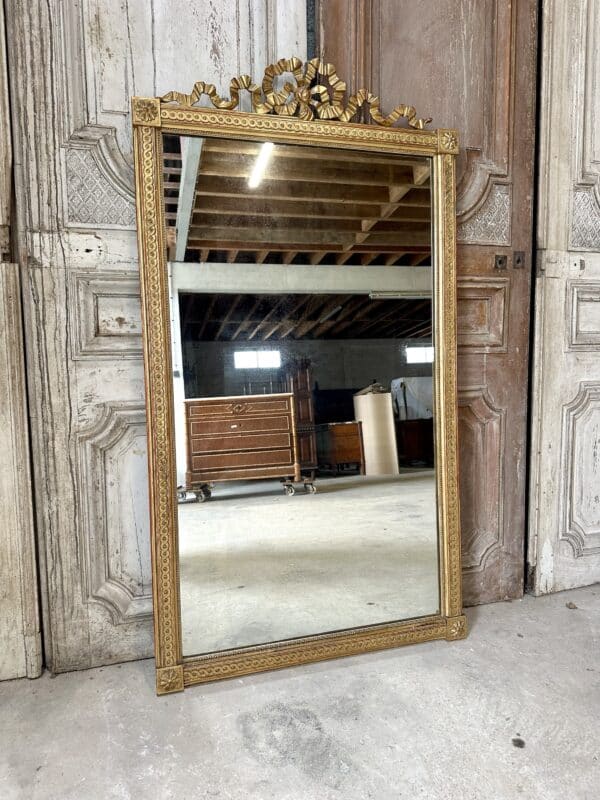 Miroir de style Louis XVI circa 1900