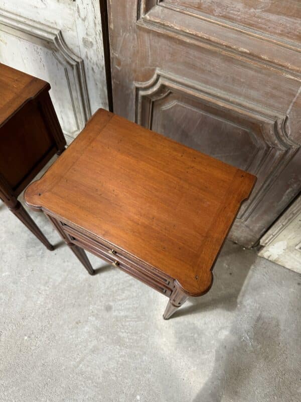 Paire de chevets style Louis XVI circa 1970 – Image 5