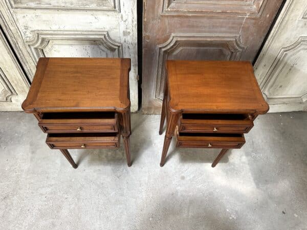 Paire de chevets style Louis XVI circa 1970 – Image 6