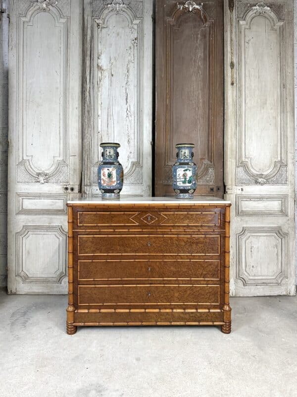 Commode faux bambou en érable époque fin 19e siècle