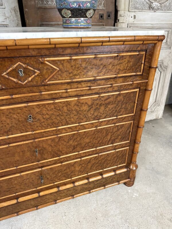 Commode faux bambou en érable époque fin 19e siècle – Image 3