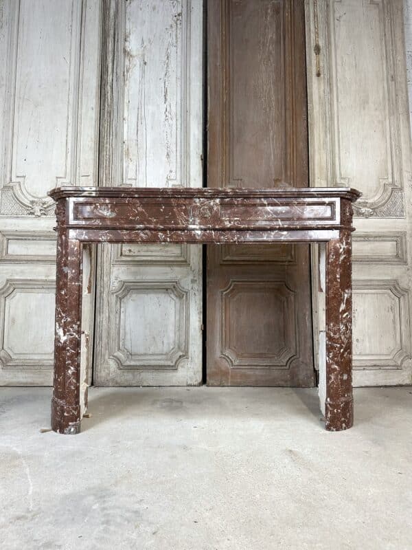 Cheminée en marbre rouge style Louis XVI fin 19e siècle – Image 3