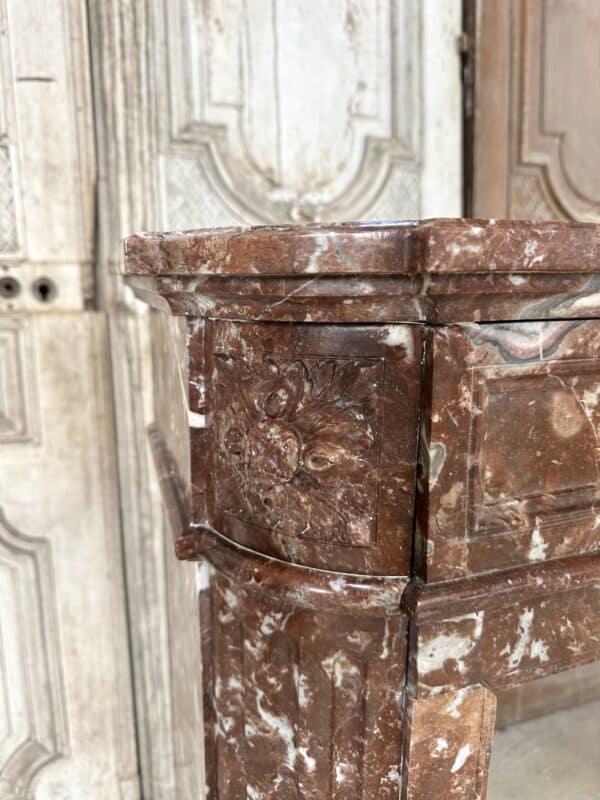 Cheminée en marbre rouge style Louis XVI fin 19e siècle – Image 12