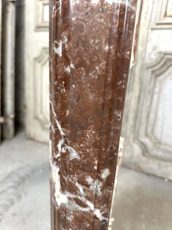 Cheminée en marbre rouge style Louis XVI fin 19e siècle – Image 22