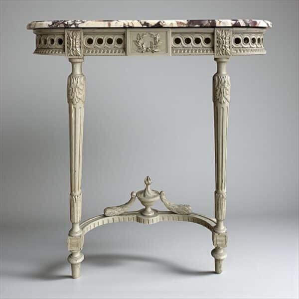 Console d’applique laquée de style Louis XVI 20e siècle