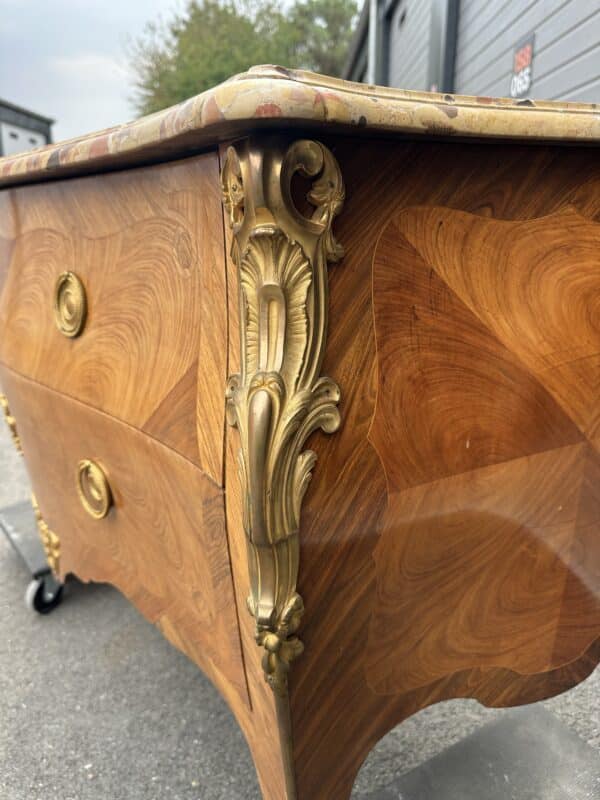 Large commode de style Louis XV milieu 20e siècle – Image 5