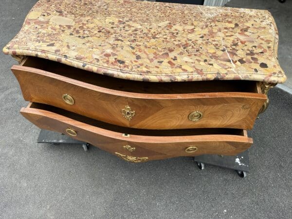 Large commode de style Louis XV milieu 20e siècle – Image 10
