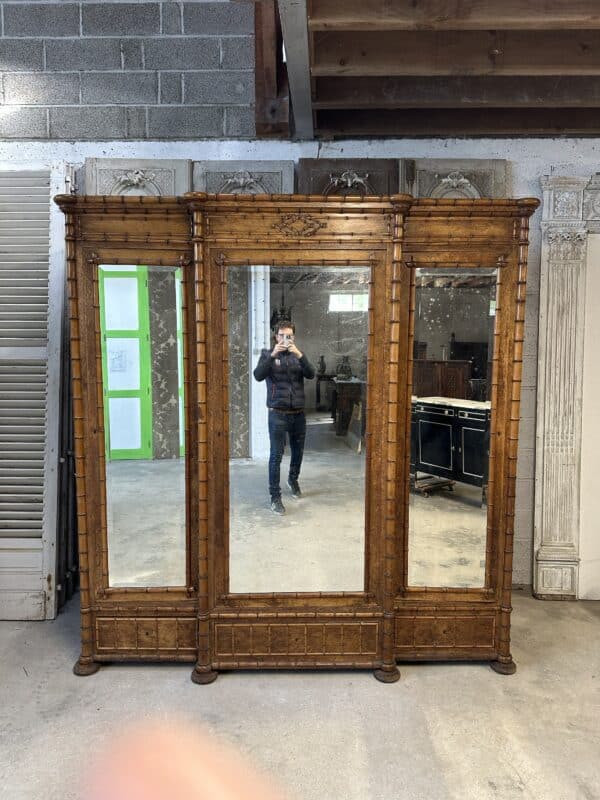 Armoire à glace 3 portes style faux bambou époque 19e siècle – Image 3
