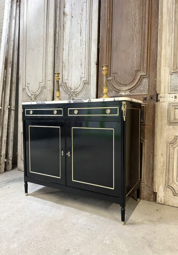 Buffet de style Louis XVI laqué noir circa 1960 – Image 2