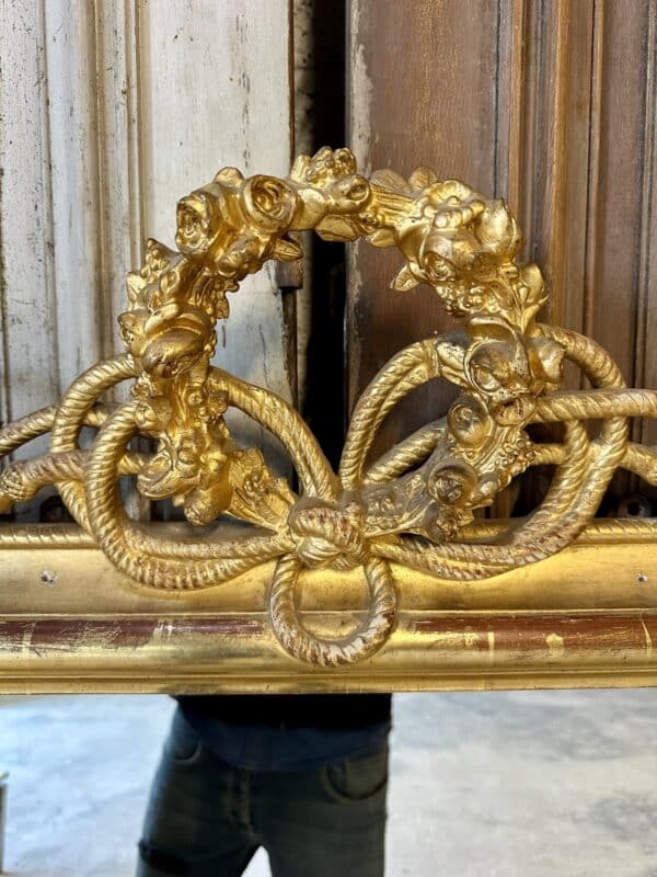 Miroir Louis Philippe 19e siècle doré à décor de cordage – Image 9
