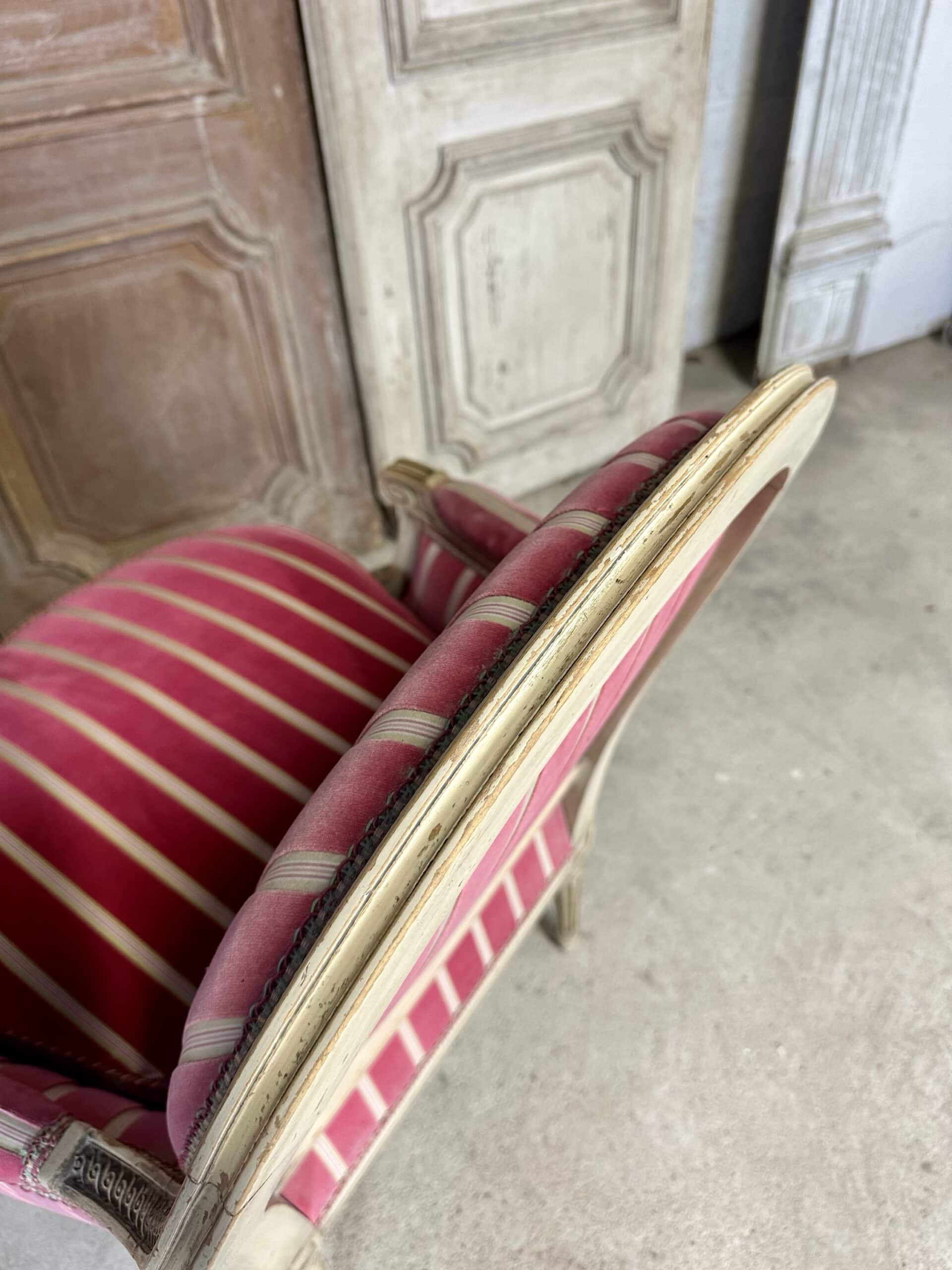 Paire de bergères de style Louis XVI – Image 8