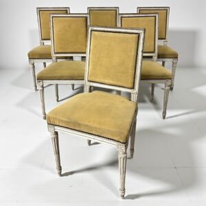 Série de 6 chaises de style Louis XVI laqué blanc circa 1900