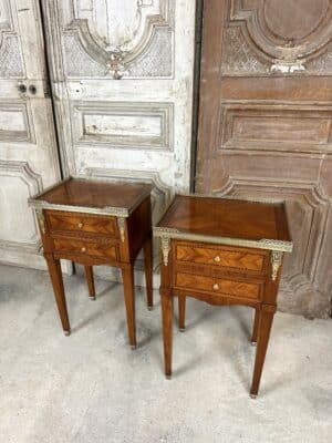 Paire de chevets de style Louis XVI circa 1960-70