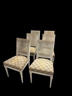 Série de 6 chaises de style Louis XVI
