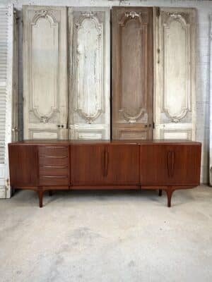 Enfilade scandinave en teck Tricoire et Vecchione circa 1960