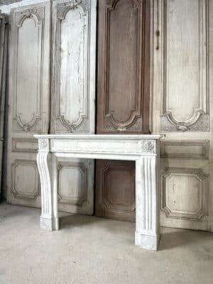 Cheminée en marbre blanc de carrare style Louis XVI circa 1890