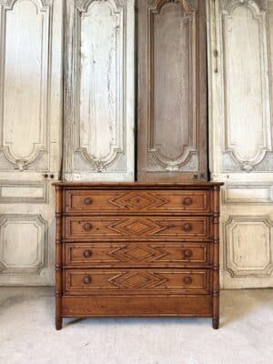 Commode style faux bambou en sapin époque 1900