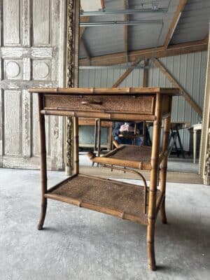 Table d’appoint faux bambou époque 1900