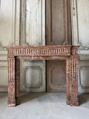 Cheminée Louis XVI en marbre XIXe siècle
