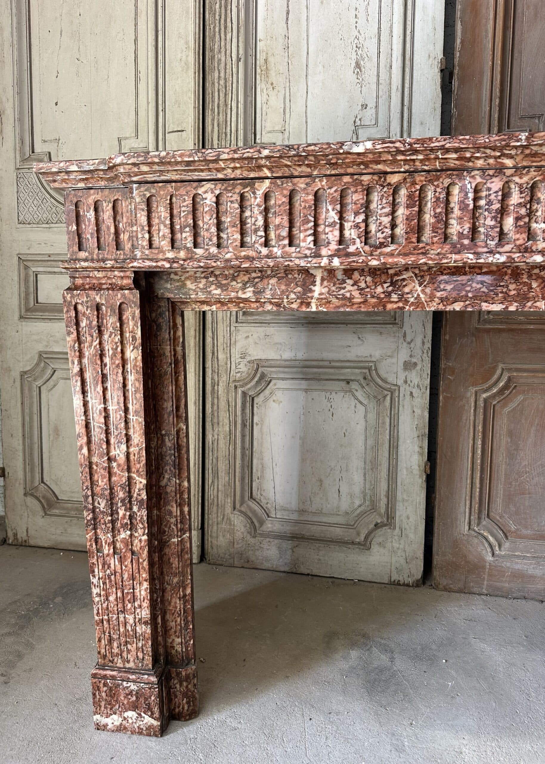 Cheminée Louis XVI en marbre XIXe siècle – Image 6