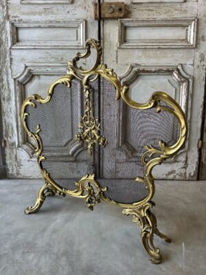 Petit pare feu de style Louis XV circa 1900