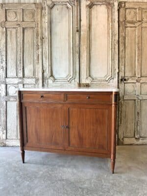 Buffet de style Louis XVI