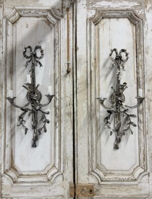 Paire d’appliques en bronze argenté époque XXe siècle